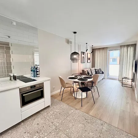 Nautica Apartament *